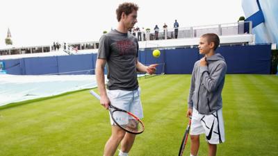 Romeo Beckham meets Andy Murray