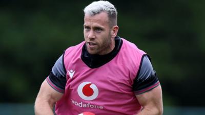 Gareth Davies in Wales training