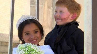 Kids dressed as Meghan and Harry