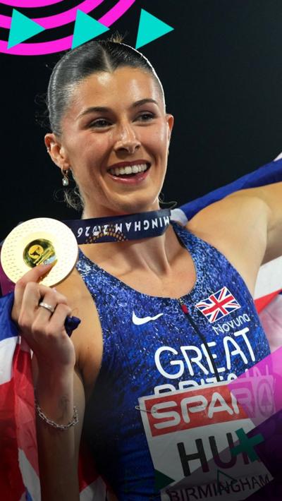 Amy Hunt with her 200m gold medal