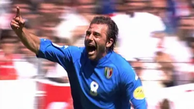 Euro 2016: Italy manager Antonio Conte scores at Euro 2000 BBC Sport