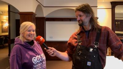 Janet Paterson agus Chris Rutterford
