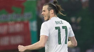 Gareth Bale celebrates