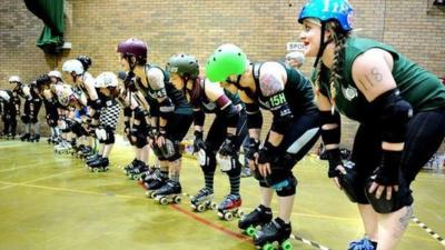 Learn the rules of Roller Derby