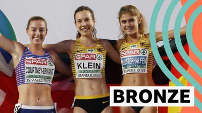 Melissa Courtney-Bryant celebrates alongside Hanna Klein and Konstanze Kosterhalfen