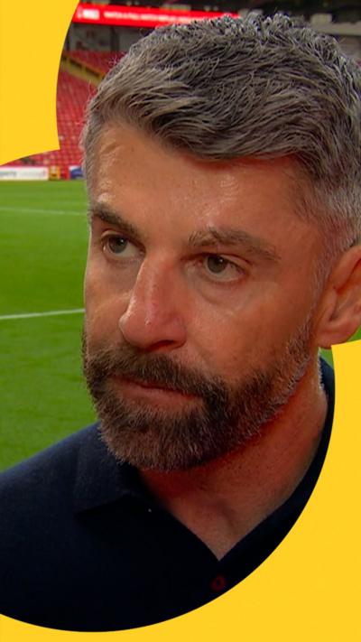 Aberdeen manager Stephen Robinson