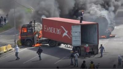 Protests at at air base in Caracas