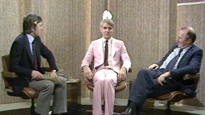 Steve Martin wears a pink suit on Parkinson