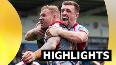 Leigh Leopards players celebrate