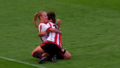 Sunderland striker Beth Mead