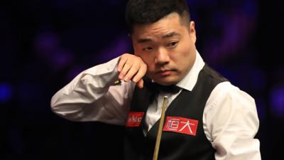 Ding Junhui in action