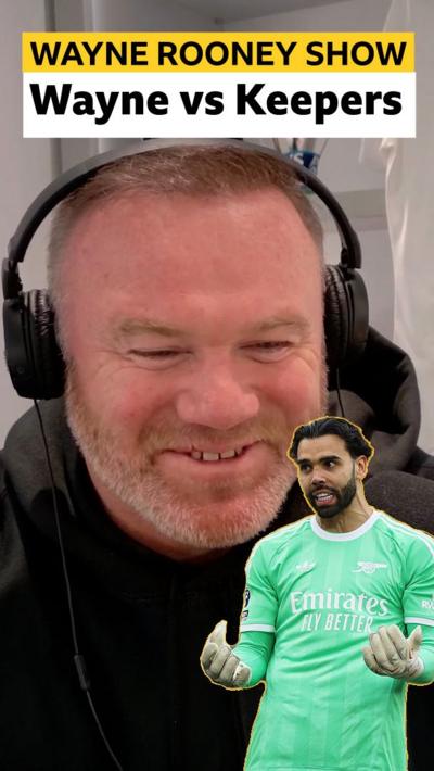 Wayne Rooney with a photo of David Raya