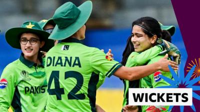 Pakistan women celebrating