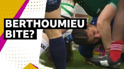 Does Berthoumieu bite Wafer in quarter final?