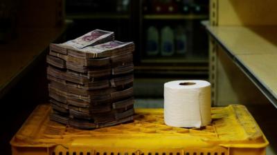 Venezuela's hyperinflation: Stacks of cash for loo roll