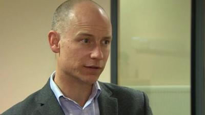 Stephen Kinnock