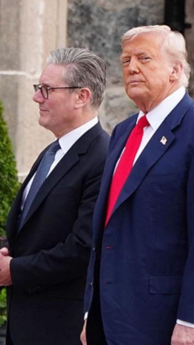 Trump and Starmer stand side by side