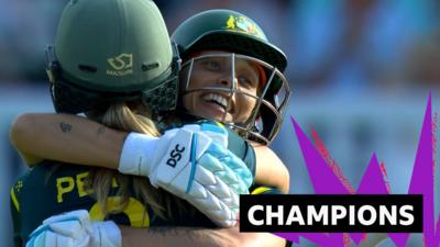 Ashleigh Gardner and Ellyse Perry