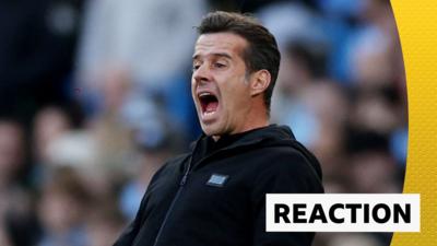 Marco Silva shouts at his players