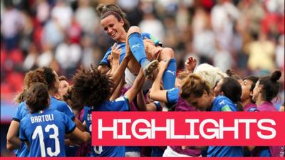 Italy celebrate dramatic victory over Australia