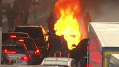 Tyres set ablaze in Paris