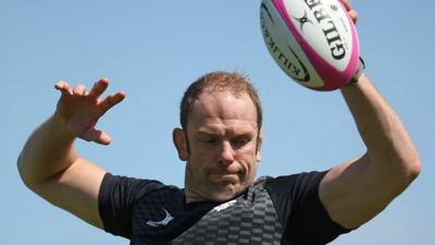 Alun Wyn Jones takes a line-out in Barbarians training