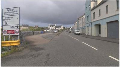 Bùth-coimhearsnachd an Uibhist?