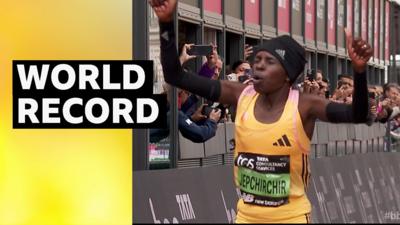 Peres Jepchirchir celebrates winning the London Marathon