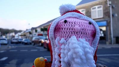 Knitted bollard