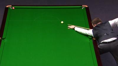 Shaun Murphy in action at the UK Snooker Championship