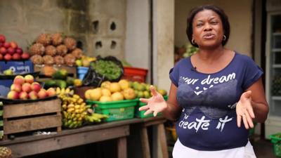 Nigerian woman complains about the state of the economy