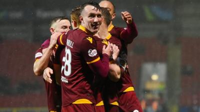 St Johnstone 1-2 Motherwell