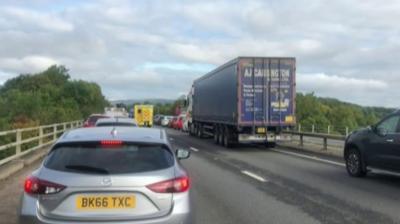 Queues on A4232