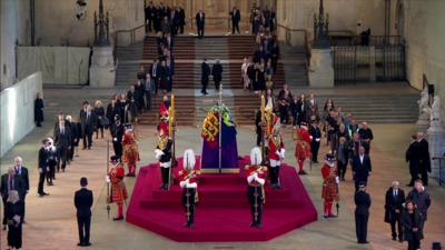 mourners in Westminster Hall