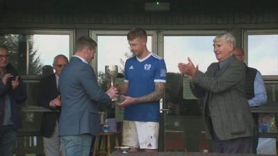 Shinty_online_2406