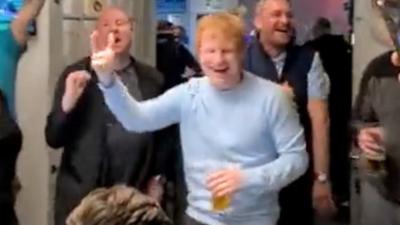 Ed Sheeran leads singalong at Birmingham pub