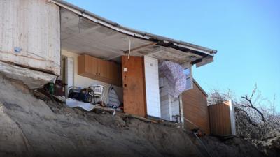 Hemsby cliff-top home