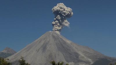 Volcano erupts in Mexico