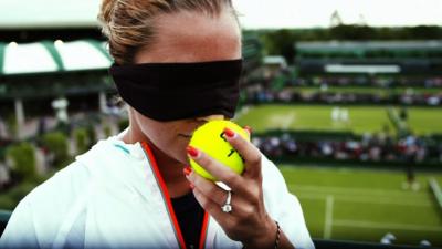 Dominika Cibulkova demonstrates a bizarre talent