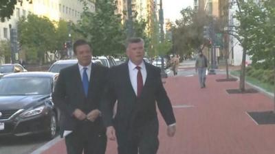 Paul Manafort arrives at FBI