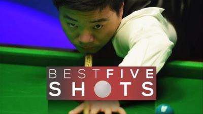 Ding crushes Williams for semi-final spot