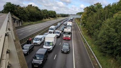 Traffic stuck on M1