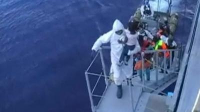 Migrants rescued from boat off Libya coast