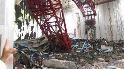 View inside the Grand Mosque where crane collapsed