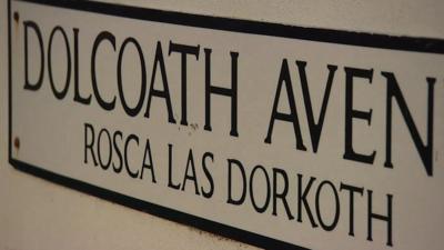 Road sign in English and Cornish