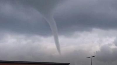 Funnel cloud