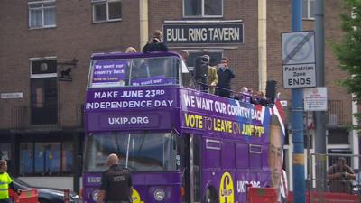 UKIP campaign bus