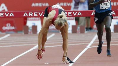 Evan Jager falls at the final hurdle in the 3000m steeplechase in Paris