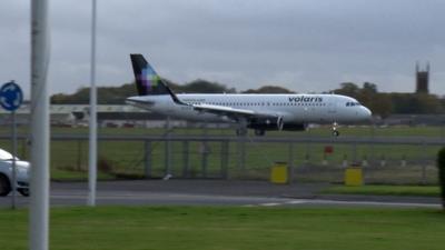 Volaris Airbus320 at Prestwick Airport