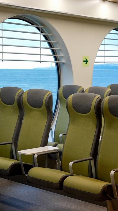 Air bòrd an MV Isle of Islay